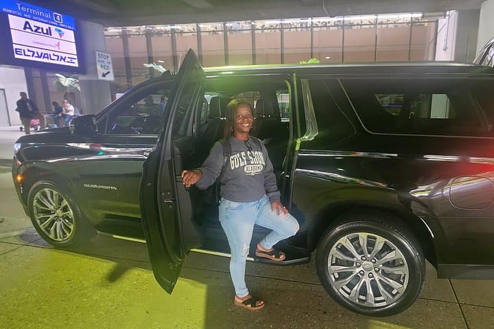 Private Luxury SUV Transfer Between Fort Lauderdale Airport and Boca Raton photo 2