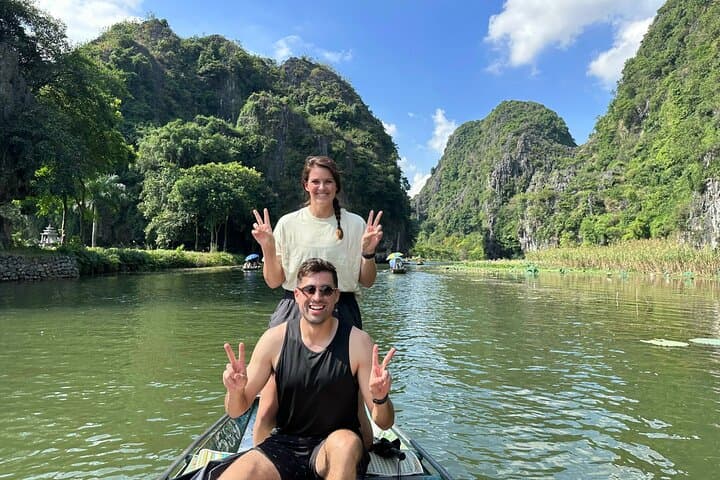 Ninh Binh Day Tour: Tam Coc Sampan, Mua Cave Summit & Hoa Lu Small-Group Experience photo 4