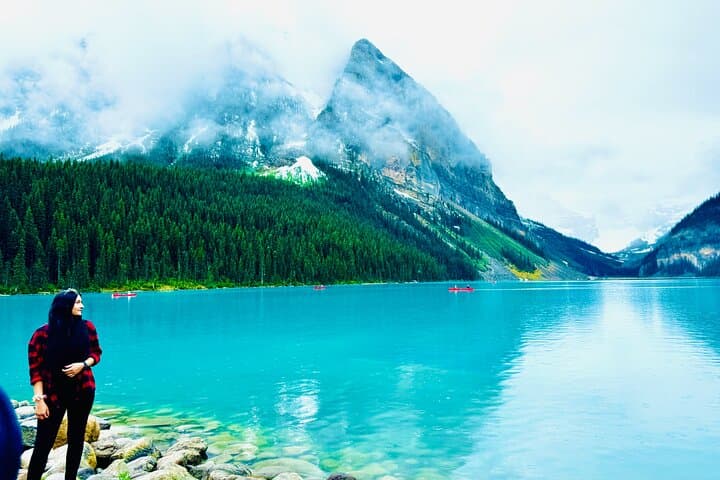 Banff to Lake Louise & Moraine Lake Shuttle — 1-Hour Stops at Iconic Alpine Lakes photo 3
