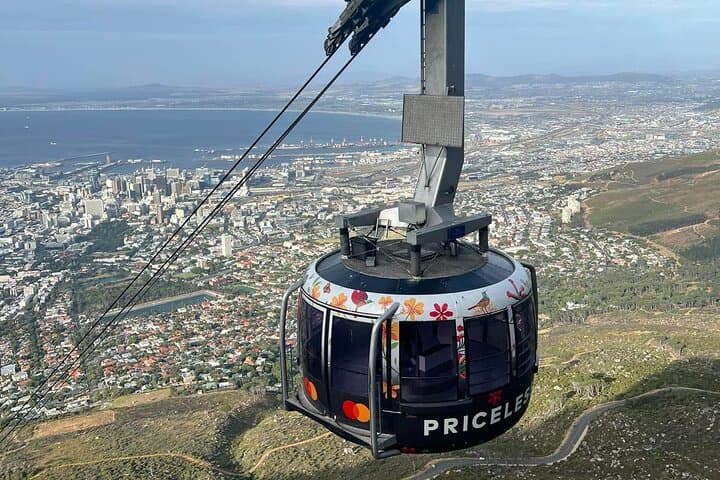 Skip the Line: Table Mountain Fast-Track Cable Car Ticket