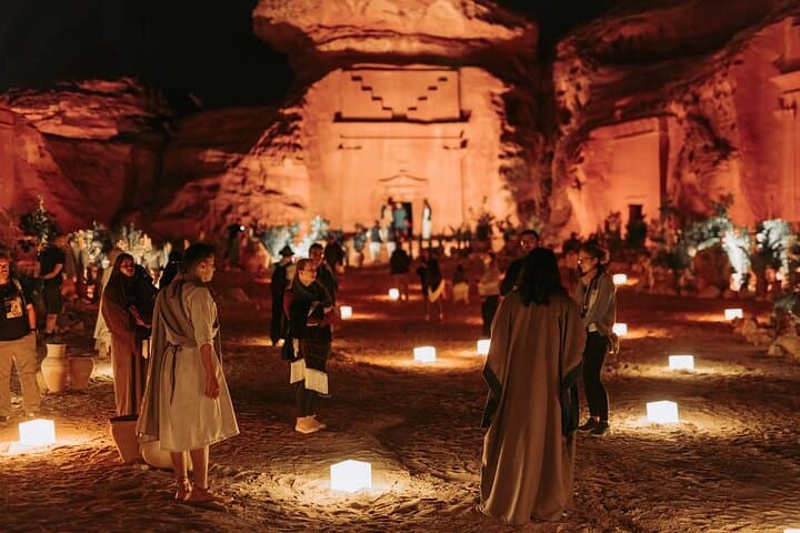 Hegra After Dark: Horse-Drawn Carriage & Immersive Night Show at AlUla’s UNESCO Site