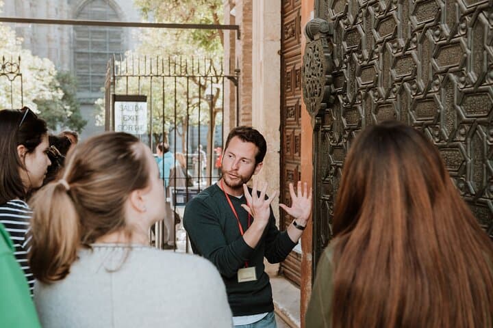 Essential Seville Guided Walking Tour: Alcázar, Cathedral & Plaza de España