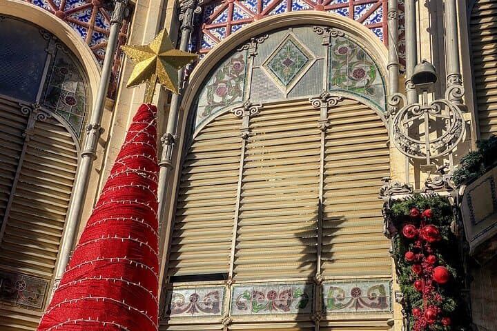 Valencia Christmas Private Walking Tour — Lights, Food & Gothic Sights photo 6