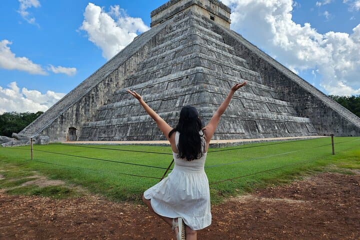 Early-Access Chichén Itzá, Cenote Swim & Izamal Yellow Town Day Tour photo 5