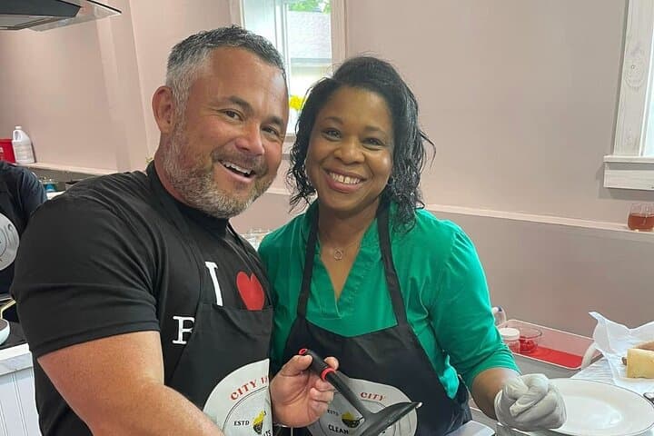 Hands-On Farm-to-Table Cooking Class in Radcliff: 2-Hour Guided Culinary Adventure