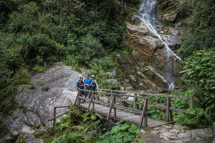 2-Day Short Inca Trail to Machu Picchu: Sun Gate Hike & Vistadome Train photo 6
