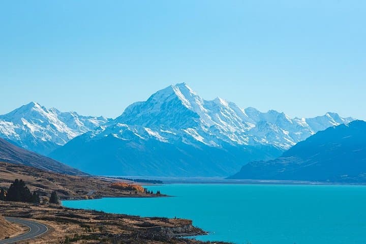 Aoraki Adventure: Private Tour from Timaru to Hooker Valley & Lake Pukaki photo 2