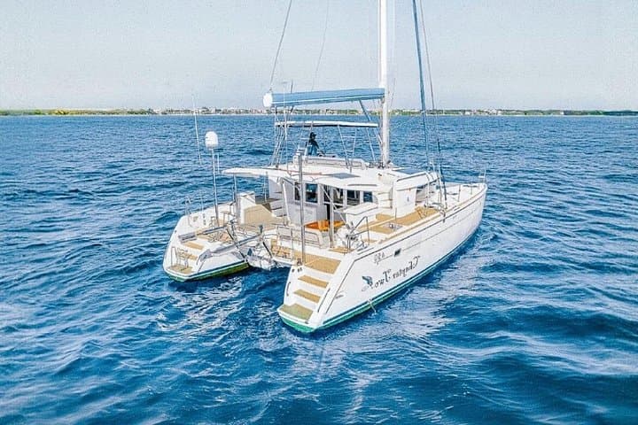 Private 45-Foot Catamaran to Inah Bay: Half-Day Snorkel, Paddleboard & Lunch from Playa del Carmen photo 4