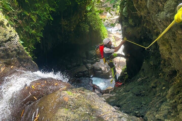 Kerenkali Canyon Canyoning: Bali's Beginner-Friendly Waterfalls & Rappels photo 6