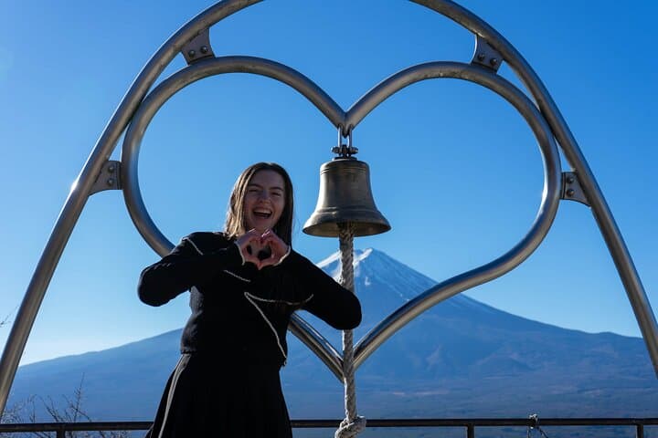 Private Mt. Fuji Photography Tour — Full-Day Sightseeing from Tokyo photo 3