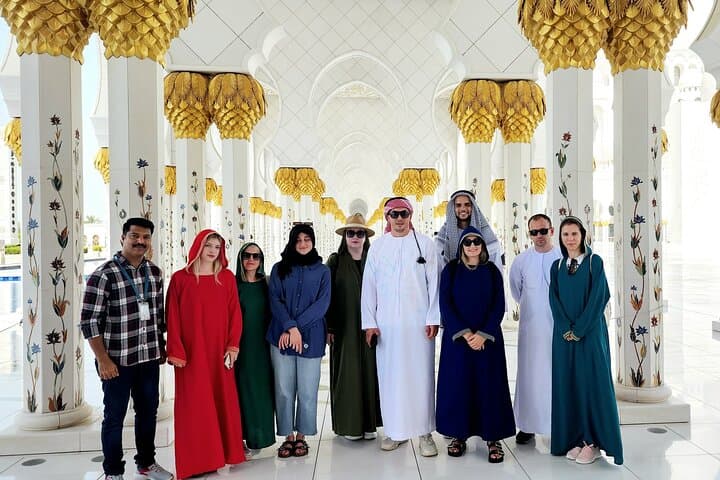 Abu Dhabi Grand Mosque Half-Day Tour from Dubai — Sheikh Zayed Highlights & Practical Guide photo 2