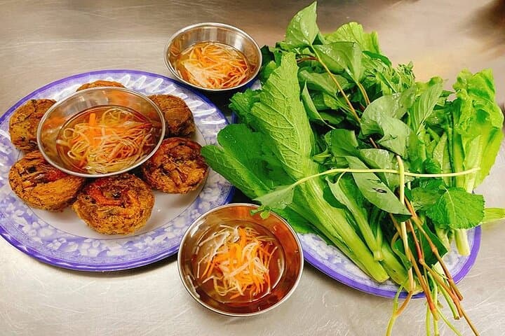 Can Tho Walking Food Tour: Mekong Delta Street Eats & Riverfront Stroll photo 2