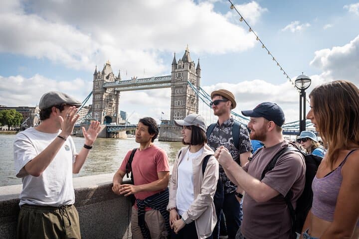 South Bank Castles & Bridges: 2-Hour London Walking Tour of Top Sights