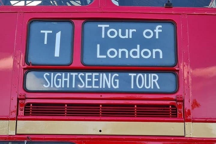 Ride a Vintage Routemaster: 90-Minute Open-Top London Sightseeing Tour photo 4