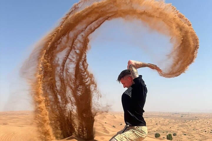 Dubai Premium Desert Safari: Private 4x4 Dune Bashing, BBQ & Live Shows photo 3