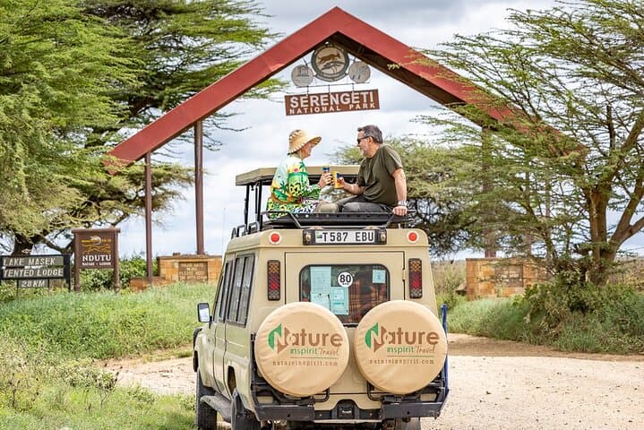 6-Day Big Five Safari in Tanzania: Serengeti, Ngorongoro & Tarangire