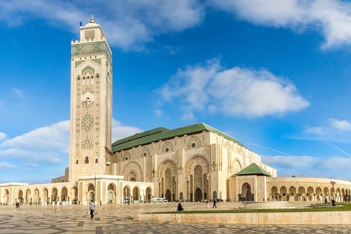 Casablanca Half-Day Highlights: Hassan II Mosque, Habous Quarter & Corniche