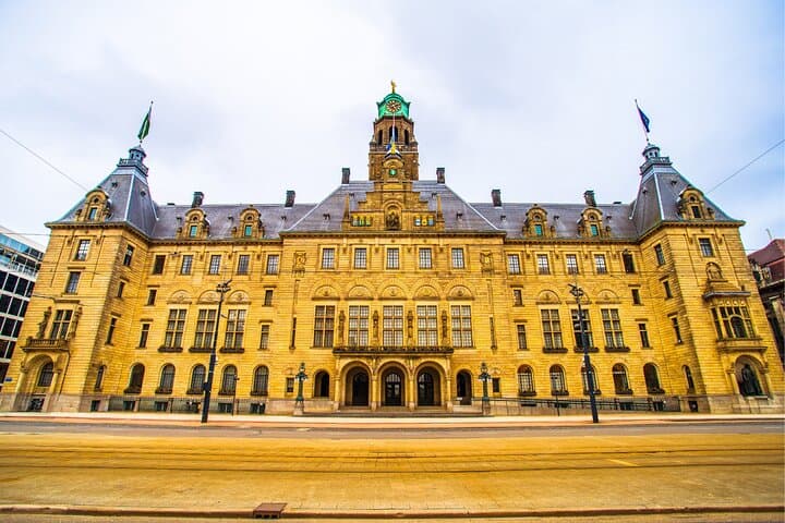 Rotterdam Scavenger Hunt — Self-Guided Highlights Walking Tour with City Puzzles