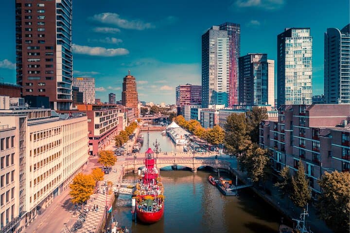 Rotterdam Scavenger Hunt — Self-Guided Highlights Walking Tour with City Puzzles photo 6
