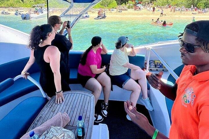 Semi-Submersive Glass-Bottom Boat Eco Tour — Paradise Island Bahamas photo 4