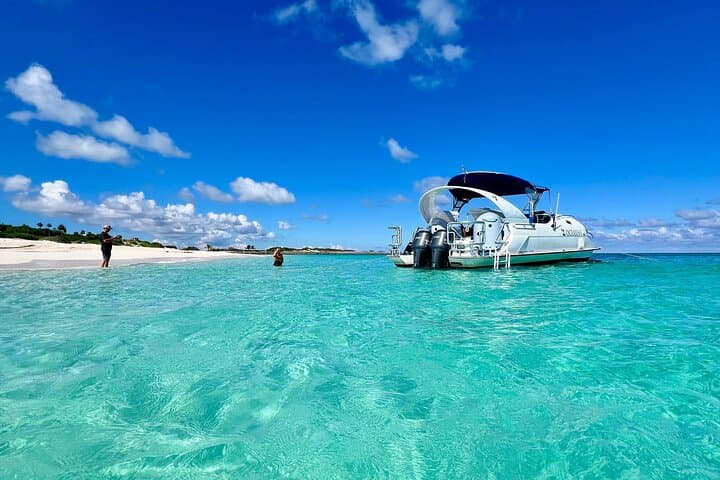 Private Glass-Bottom Snorkel Tour in Nassau Harbor — 2-Hour Semi-Submersive Boat Experience photo 5