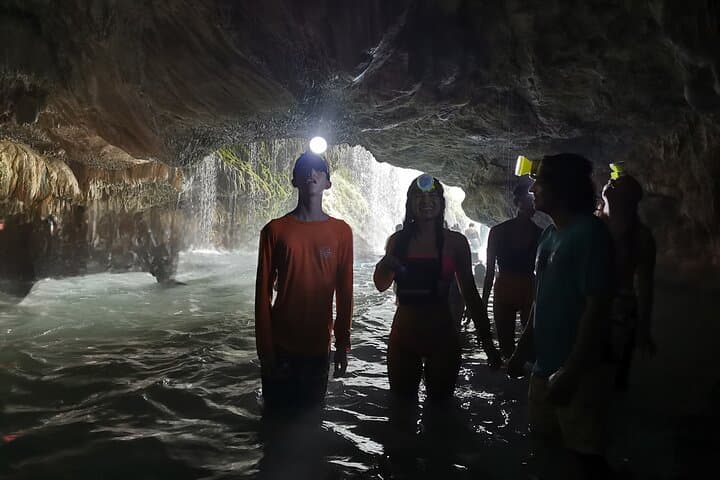 Tolantongo Hot Springs Day Trip from Mexico City — Caves, Pools & Hiking photo 6