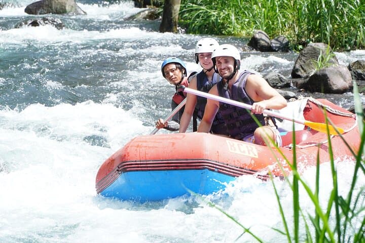 Sidemen Bali Telaga Waja White-Water Rafting: 18km Private Trip with Lunch