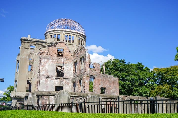 Custom 7-Hour Hiroshima & Miyajima Private Walking Tour — History, Shrine, Peace Park photo 3