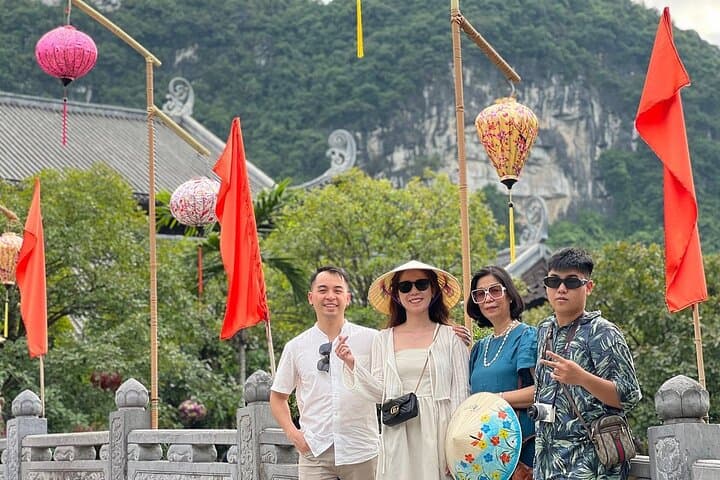 Ninh Binh Day Trip: Mua Cave, Trang An & Hoa Lu by Limousine photo 6