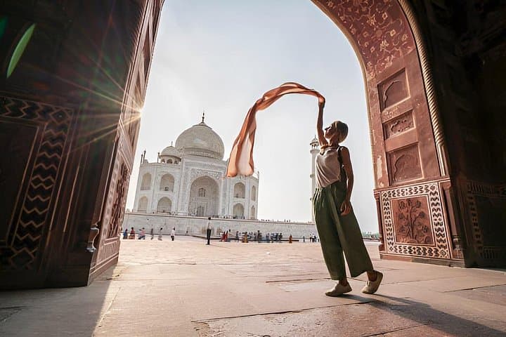 Golden Triangle 5-Day: Taj Mahal, Fatehpur Sikri, Chand Baori & Jaipur Leopard Safari photo 1