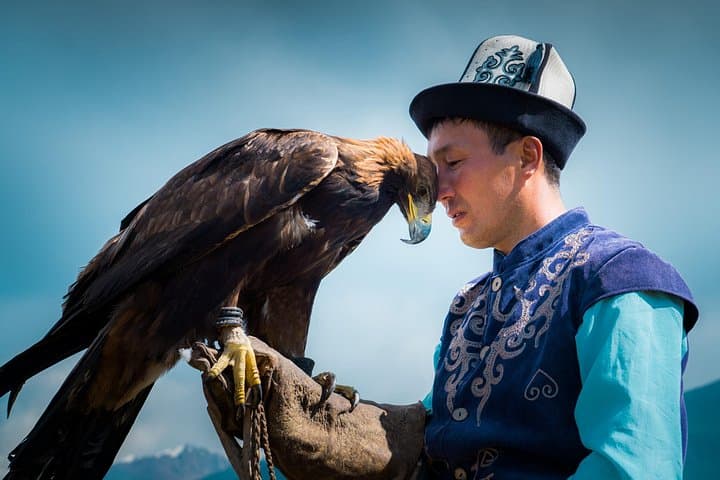 8-Day Cultural Adventure in Kyrgyzstan: Issyk-Kul, Jeti Oguz & Son-Kul Yurt Camp