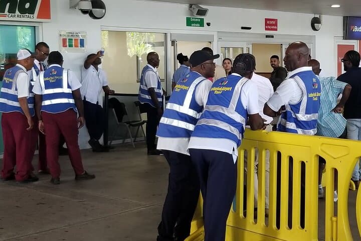 Smooth Arrival: Montego Bay Private Airport Transfers Explained