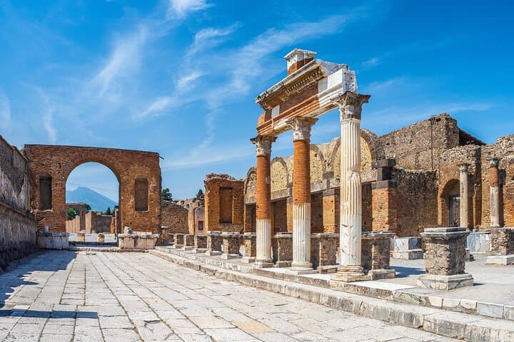 Exclusive One-Day Capri, Sorrento & Pompeii Private Tour from Naples