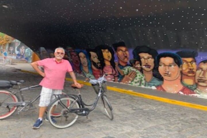Coastal Cycle: Miraflores to Barranco Bike Ride in Lima photo 2