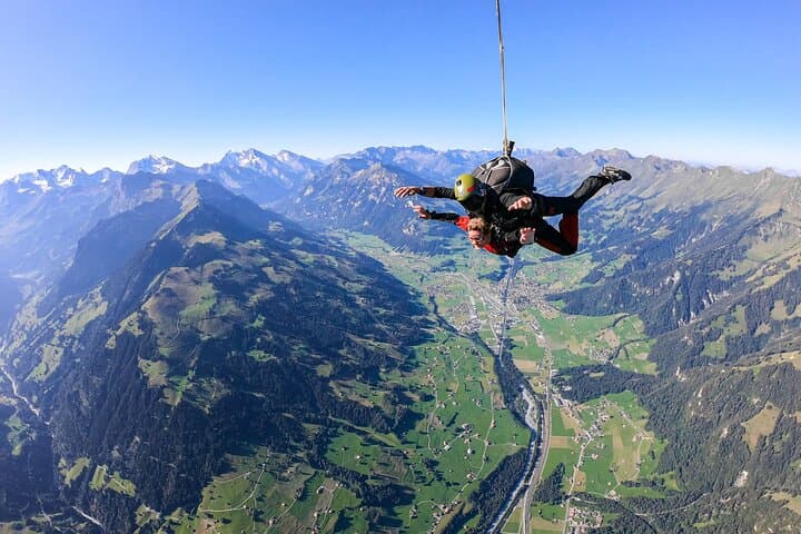 Tandem Skydive Over Interlaken: Alpine Freefall from Geneva