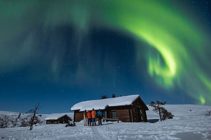 Levi Northern Lights Chase: Private 4x4 Aurora Hunt with Guarantee