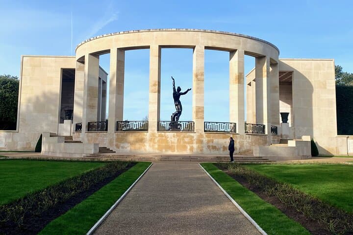Explore Normandy's Iconic D-Day Sites on a Guided Journey photo 2