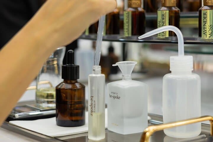 Create a Bespoke Perfume in Dubai: Customized Fragrance Workshop photo 2