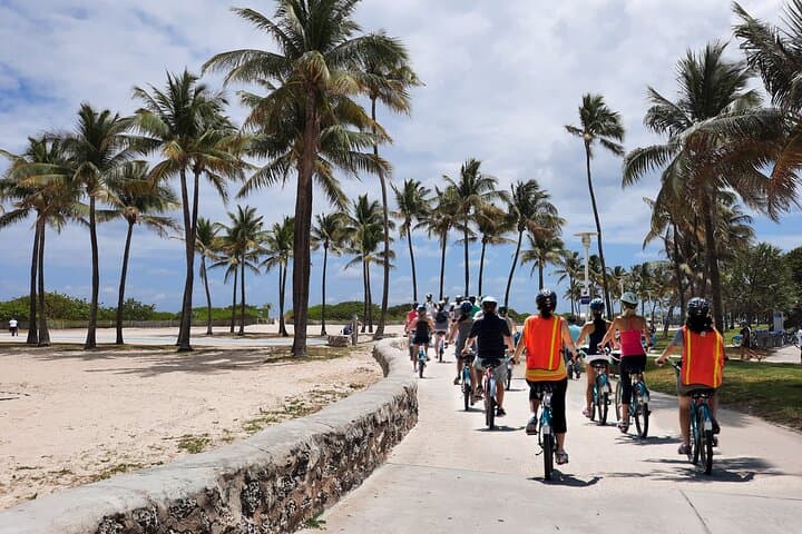 Miami Beach Ultimate City Bike Tour — South Beach Art Deco & Waterfront Ride