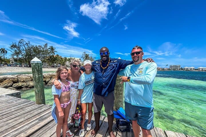 Private Rose Island Half-Day: Snorkel Turtles, Swimming Pigs & Sandy Cays photo 3
