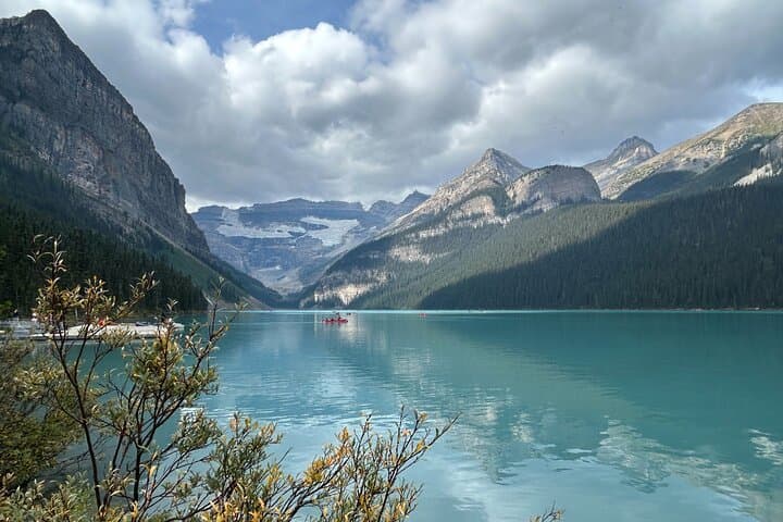 Banff & Yoho Day Tour: Lake Louise, Emerald Lake & Johnston Canyon Shuttle photo 5