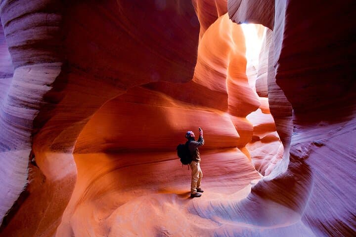 Antelope Canyon & Horseshoe Bend Day Tour from Las Vegas — Guided Golden Hour Slot Canyon Experience photo 3