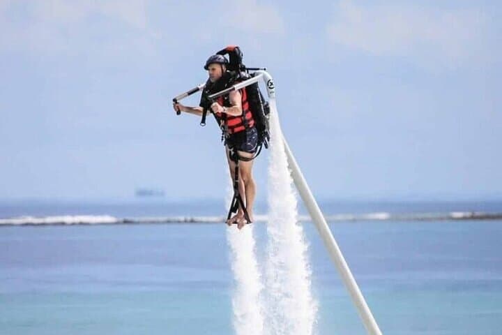 Fly a Jetpack Over Palm Jumeirah: Dubai Water Jetpack Experience photo 2