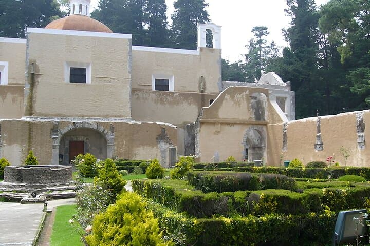 Hike Desierto de los Leones: Ex-Convent, Lago de los Gansos & Pulque Tasting photo 5