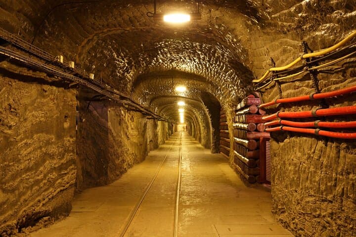 Explore Wieliczka Salt Mine: Guided Underground Tour from Krakow photo 6