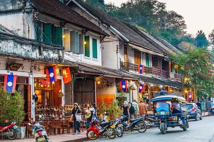 Private Luang Prabang City Tour: Full-Day Cultural & Sunrise Alms Experience photo 3