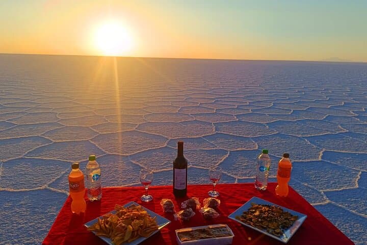 One-Day Salar de Uyuni Private Tour: Incahuasi, Train Cemetery & Sunset Experience photo 2