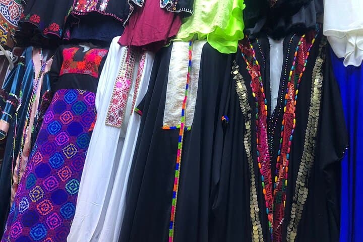Cairo Certified Shopping Tour: Papyrus, Cartouches & Egyptian Cotton photo 4