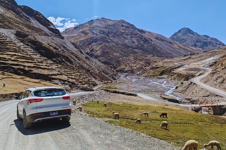 Early-Morning Transfer from Cusco to Rainbow Mountain — Beat the Crowds photo 2