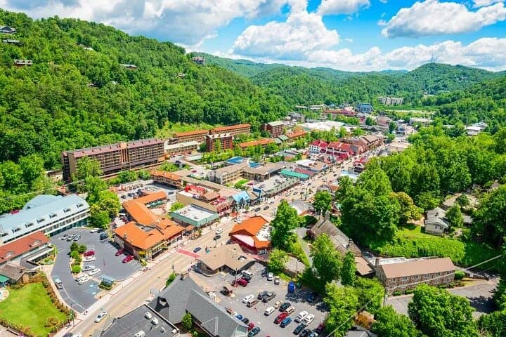 Smokies Adventure Loop Jeep Tour: 2-Hour Pigeon Forge & Gatlinburg Jeep Excursion photo 2